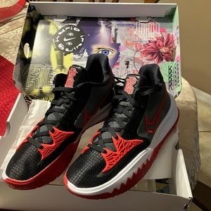 Nike Kyrie Low 4TB Men’s Shoe